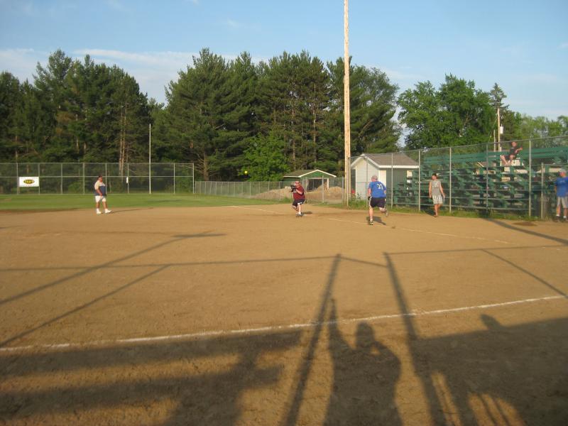 LZ Softball '10 019.jpg