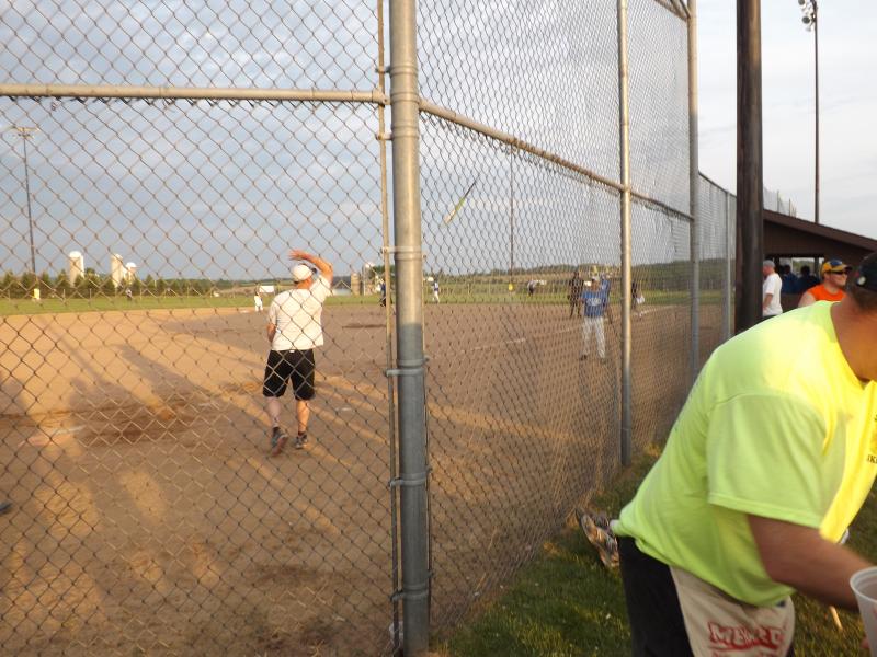 softball tourney 2013 (18).JPG